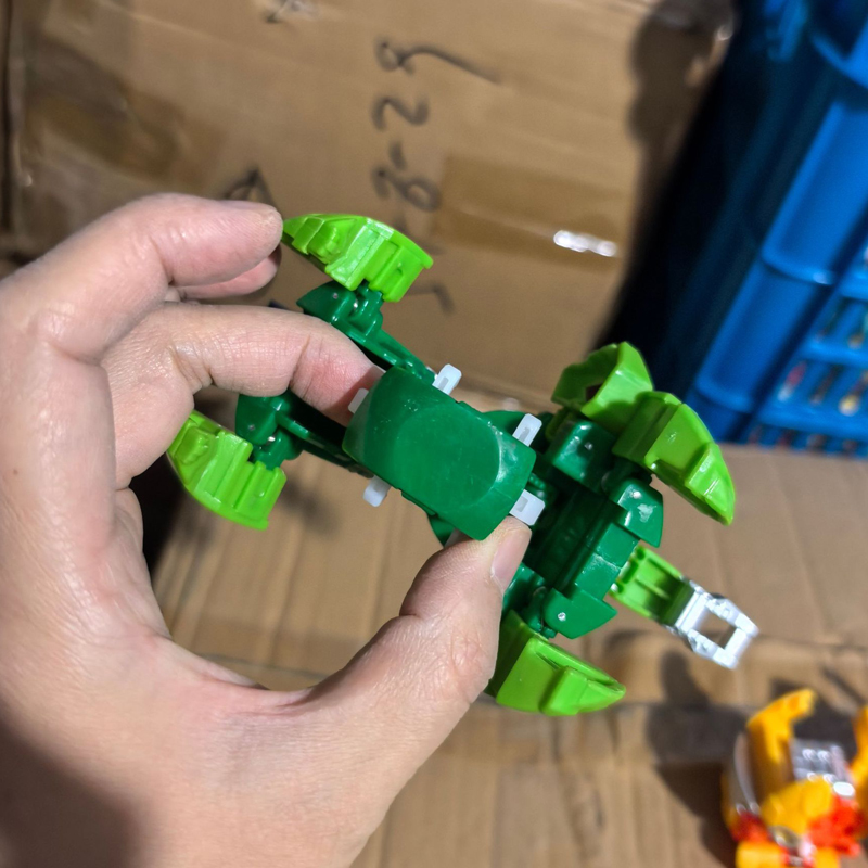 Robot Mostro Trasformabile a F - Model Kit Dinosaur Bandai recensione e prezzo