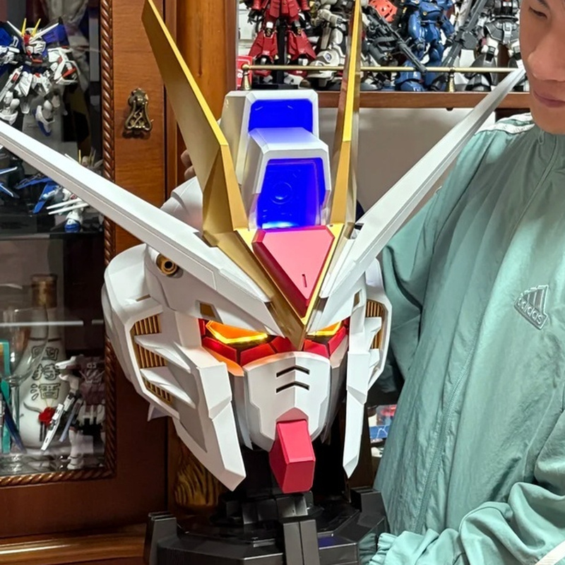 Disponibile Bandai BN Head Col - Model Kit Gundam Bandai recensione e prezzo